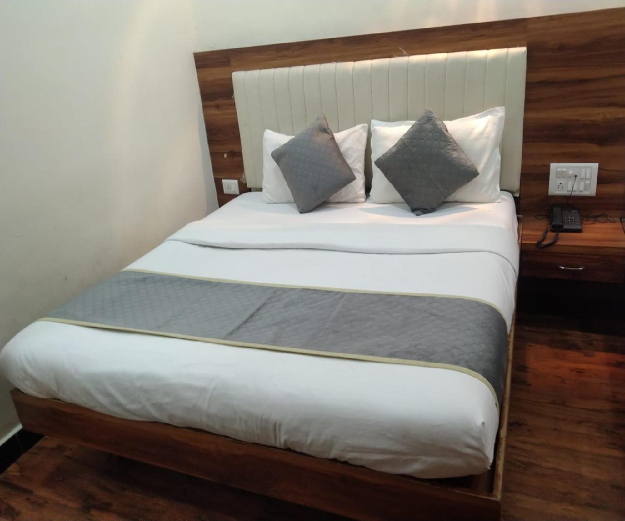Hotel Air View Near Airport - Mumbai — Photos 2